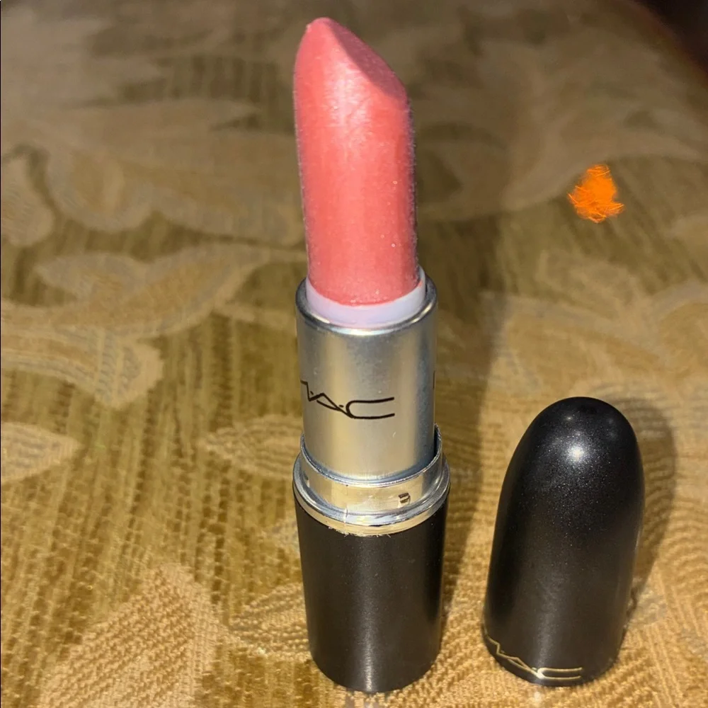 NEW RARE DISCONTINUED MAC Cosmetics Lustre EMPOWERED FULL SIZE Lipstick AB9